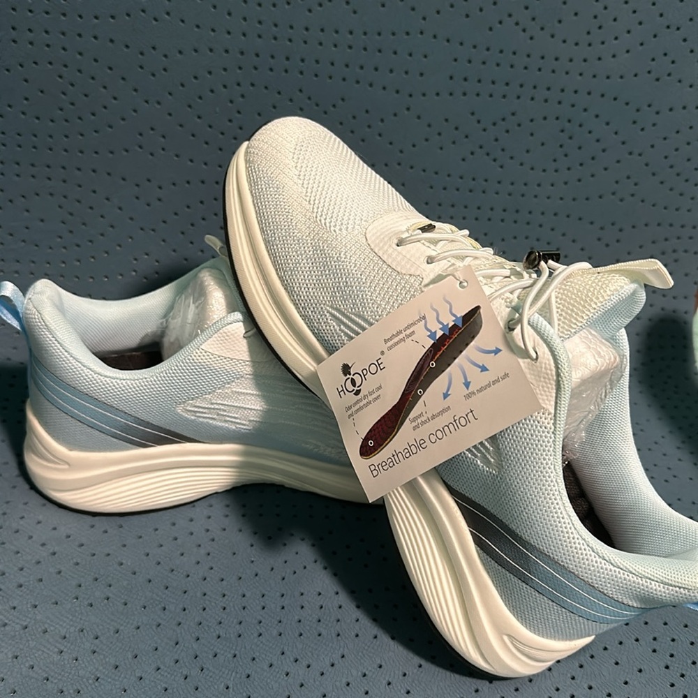 New HOOPOE Woman sneakers size 10.5 W5014-W Breathable comfort